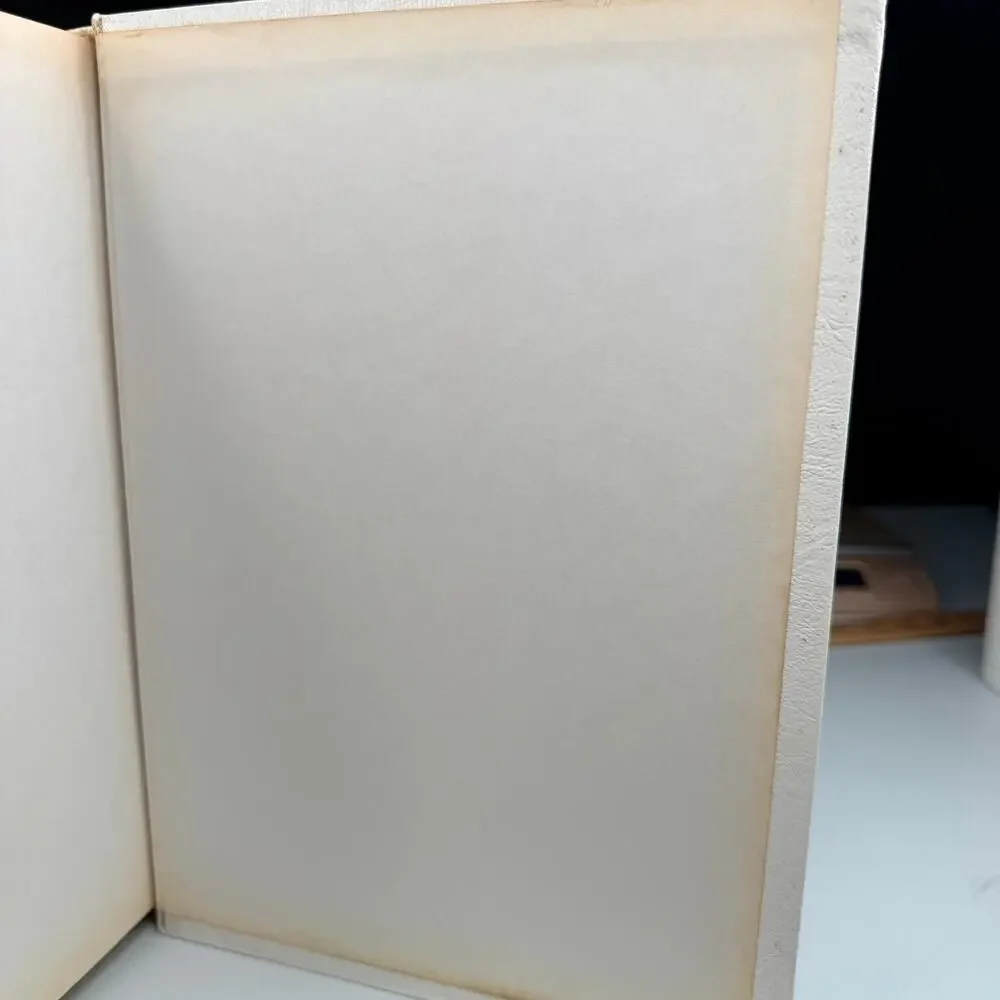 Vintage 1978 Regency Holy Bible KJV Red Letter Illustrated White Gold Gilt Jesus